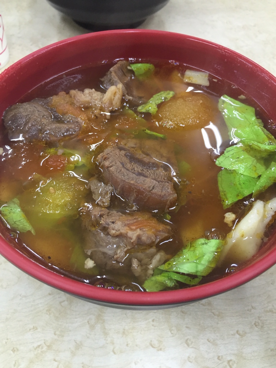 四平街番茄牛肉麺のトマト牛肉麺